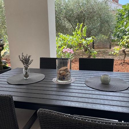 Apartmani Stellar Malinska Dış mekan fotoğraf